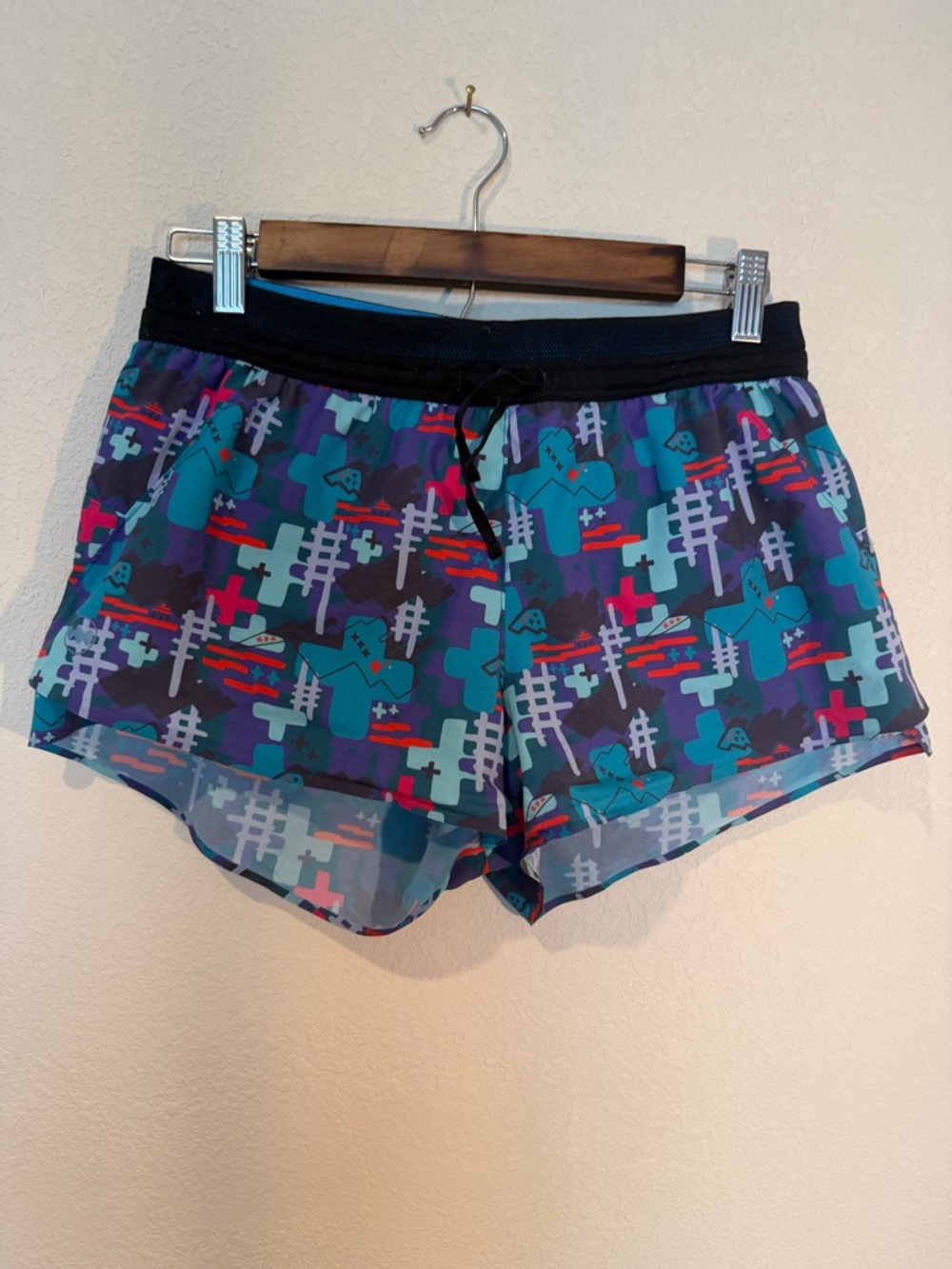 Janji Women's Multicolor Abstract Athletic Shorts